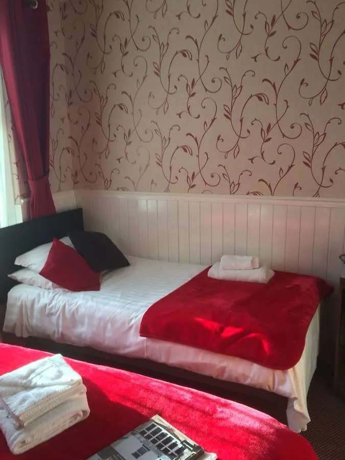 Kingscliff Bed & Breakfast Blackpool 4*,