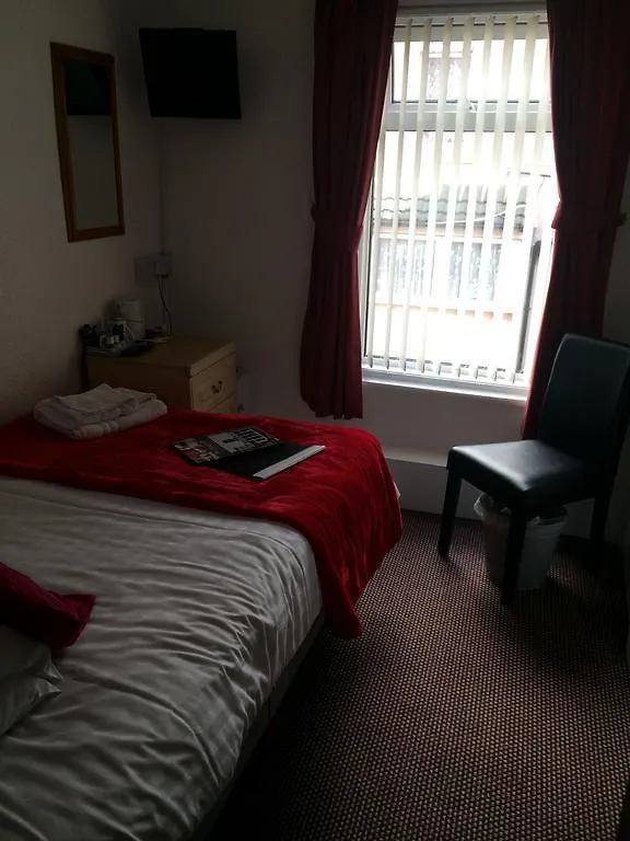 Kingscliff Bed and Breakfast Blackpool 4*,