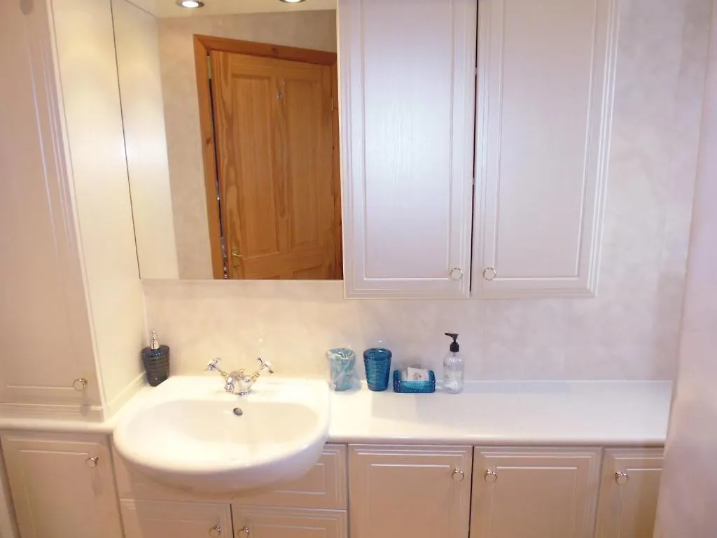 Bed & Breakfast Kingscliff Bed and Breakfast Blackpool