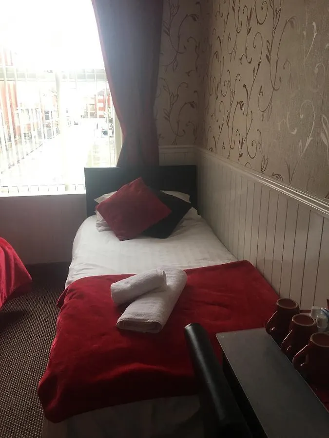 Kingscliff Bed & Breakfast Blackpool 4*,  United Kingdom